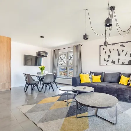Apartment Yellow Z Parkingiem 18 C Perlowa Przystan -